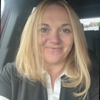 Caroline Oxley Email