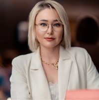 Maria Cervonookaia Email