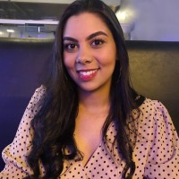 Júlia Braga Email