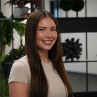 Ashlee Lundin Email & Phone Number