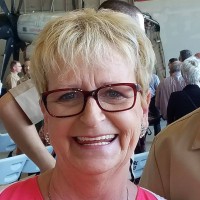 Debby Robison Email & Phone Number