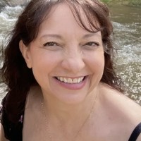 Saundra Bouchie