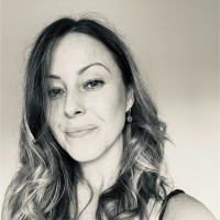 Roberts Bakery Employee Laura Davies's profile photo
