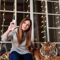 EM Cosmetics Employee Luana Santos's profile photo