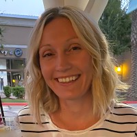 White Arrow Employee Adela Bariu's profile photo
