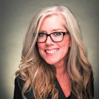 Naturwood Home Furnishings Employee Michelle Benjamin's profile photo