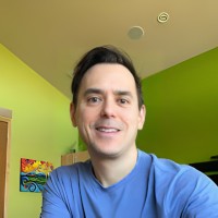 Plane Employee Robert Lee's profile photo