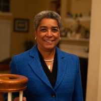 Roz Mallet Email & Phone Number