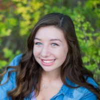 Lauryn Olson Email & Phone Number