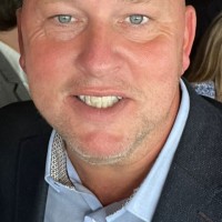 Designer Travel Employee Darren Bien's profile photo