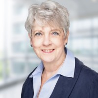 United Realty Group-Greensboro Employee Lisa Dellinger's profile photo