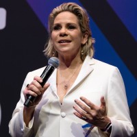 Tracy Gilchrist Email & Phone Number