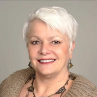 Keller Williams Realty Greater Rochester Employee Christine Whites's profile photo
