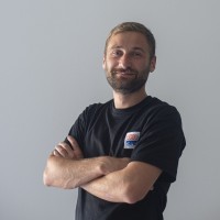 Varlam Sakhvadze Email