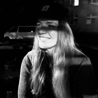 Anna Křivská Email