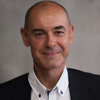 Peter Tölgyesi Email