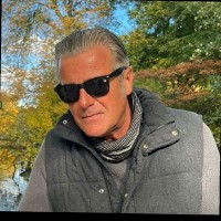 André Müller Email