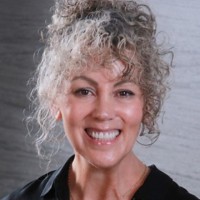 Glazzio Surfaces Employee Amy Aebert's profile photo