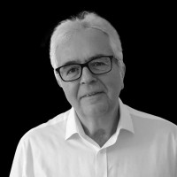 Peter Coombes Email & Phone Number