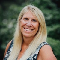 E-mail e número de telefone de Helen Gilbert