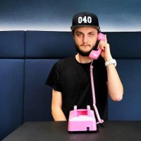 Max Neumann Email