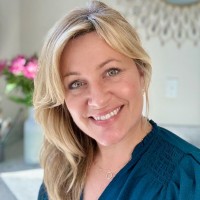 Cogent Analytics Employee Susan Cunningham's profile photo