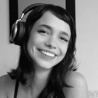 Daniela Cartes Email