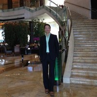 Cuong Tran Email & Phone Number