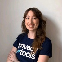 Andressa Zolet Email