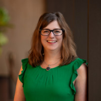 Kari Knoedler Email & Phone Number