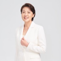Vivian Huang Email