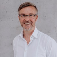 Sutter Medical Technologies Employee Reinhard Dichmann's profile photo