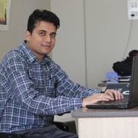 Dhaval Hariyani Email