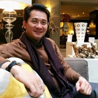 Peak Office Funiture Employee Chien Lee's profile photo