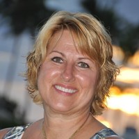 Janet Lundholm Email & Phone Number