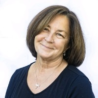 DeClutter By Deirdre Employee Deirdre Dolan-Nesline's profile photo