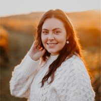 Lauren Hartzag Email & Phone Number