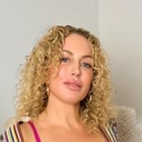 Ali Hoxsie Email & Phone Number