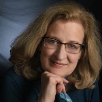 Writer and Editor; Self-Empoyed Employee Ann Harrington's profile photo