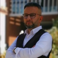 Ozgur Mutlu Email & Phone Number