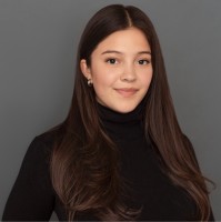 Bianka Pineda Email & Phone Number