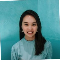 Queenie Ho Email