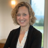 Phoebe Avery Email & Phone Number