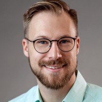 Robin Stegk Email