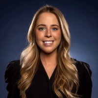 PLUS Communications Employee Lara Veit's profile photo