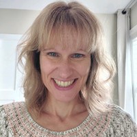 Lianne Fowler Email & Phone Number