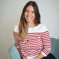 Daniela Mujica Email