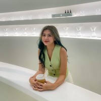 Nhung Nguyen Email