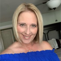HR Knowledge Employee Petra Sliney's profile photo