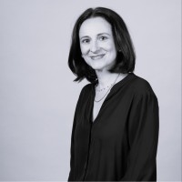 Beatriz Gil Email